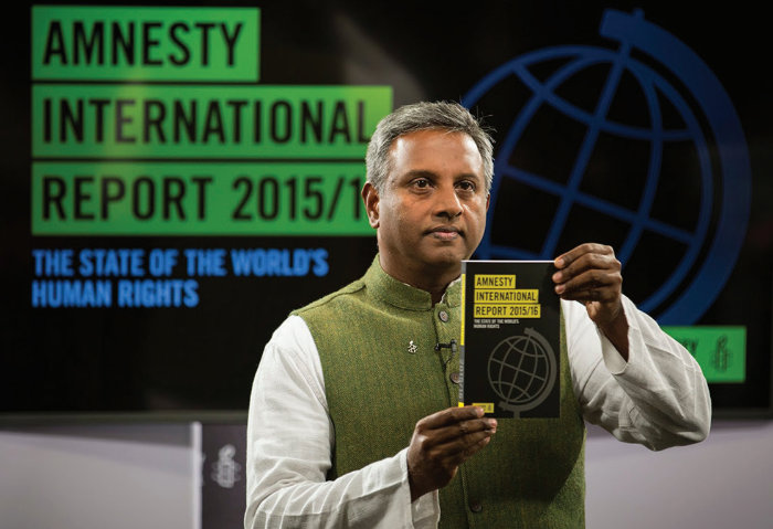 Amnesty International’s Secretary-General Salil Shetty presents the latest annual report in 2016, which has been produced with Booktype’s Single Source Publishing solution since 2014.